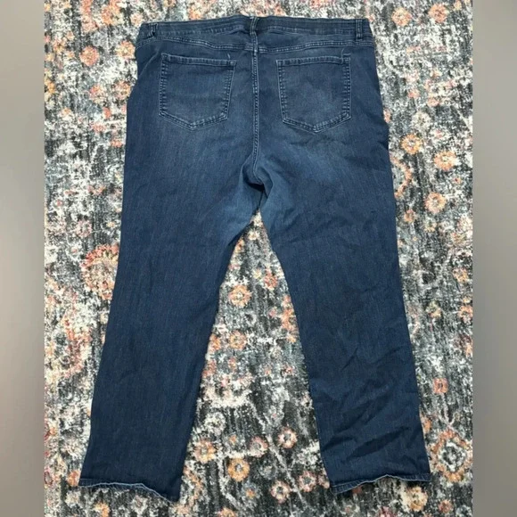 Jeans Venezia Exclusively For Lane Bryant - Picture 2 of 3